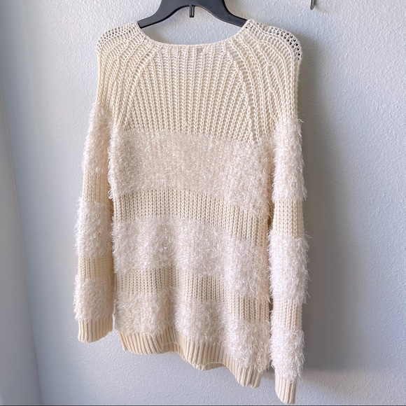 Spense knits Sweater - Picture 6 of 7